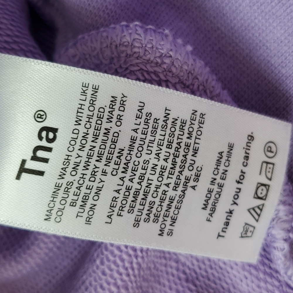 Aritzia TNA Fleece perfect cropped sweatshirt - Picture 5 of 8